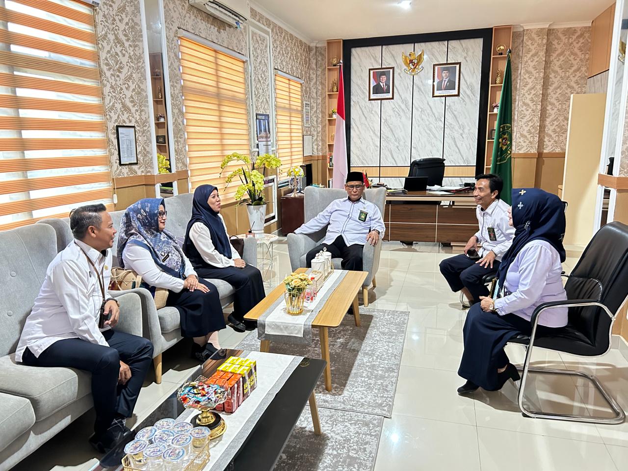 image001